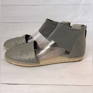 Eileen Fisher Flat Sandals 10